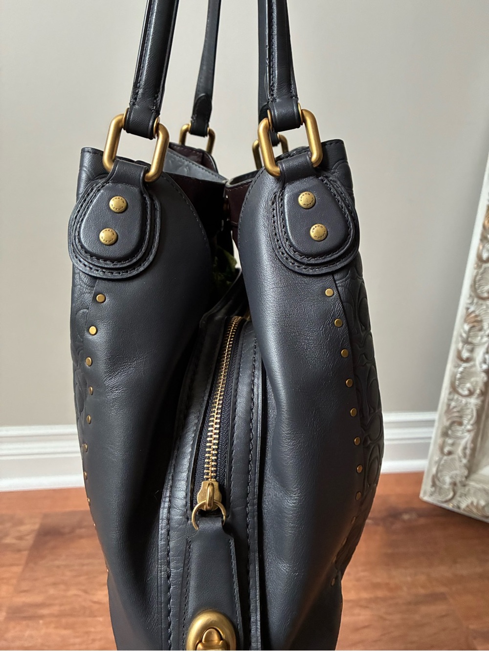 Coach Edie Shoulder Bag 31 In Signature Leather With Rivets - Picture 8 of 16